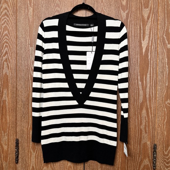 Michelle Nicole Sweaters - NWT Michelle Nicole Deep V Neck Sweater Women's Black White Striped Long Sleeve